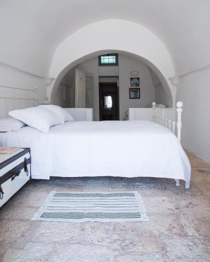 Fikus - The Apulian B&B Челье-Мессапика Экстерьер фото